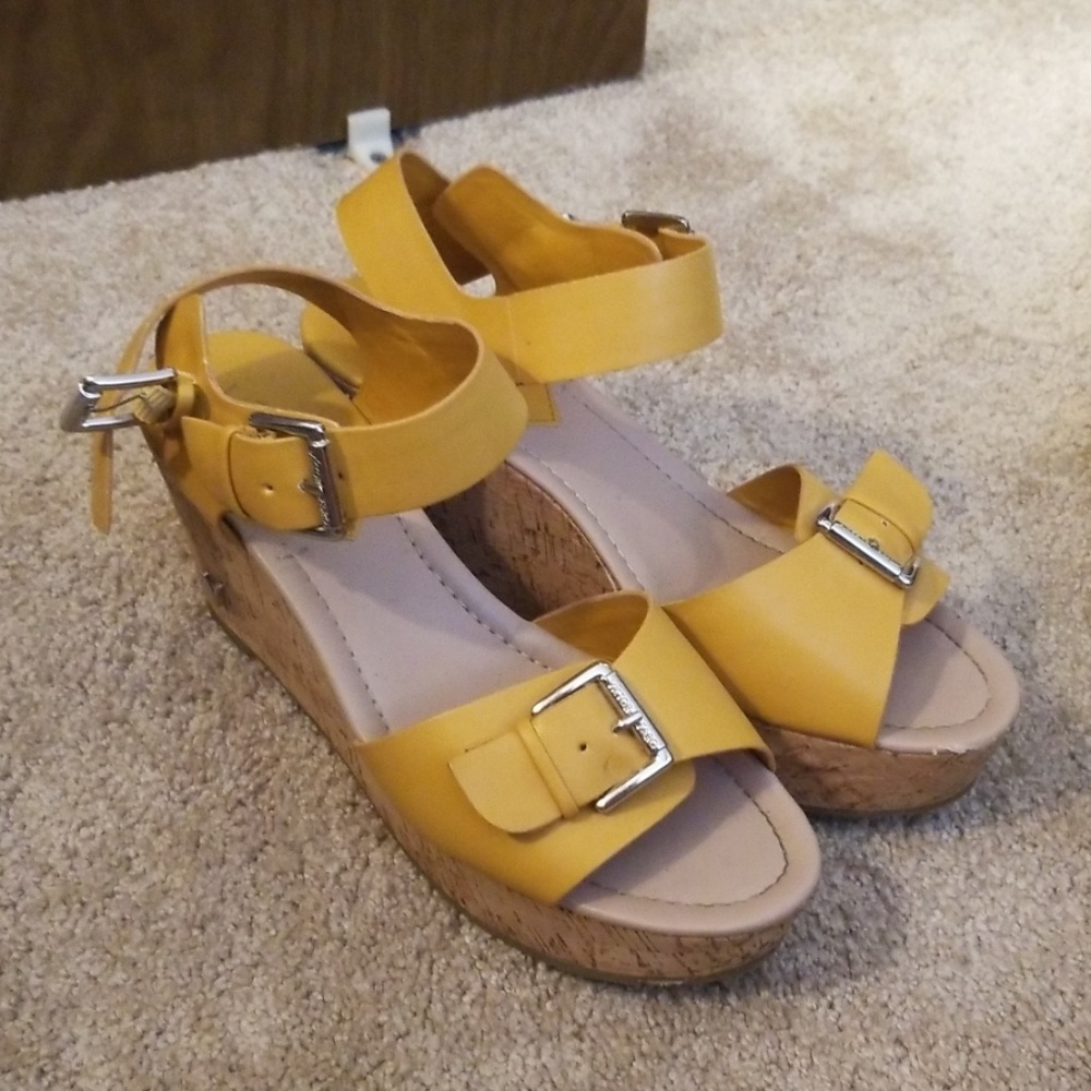 Victor Yellow Cork Sandals
